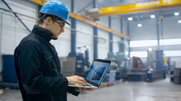 Facing labour shortages and workforce challenges in manufacturing 