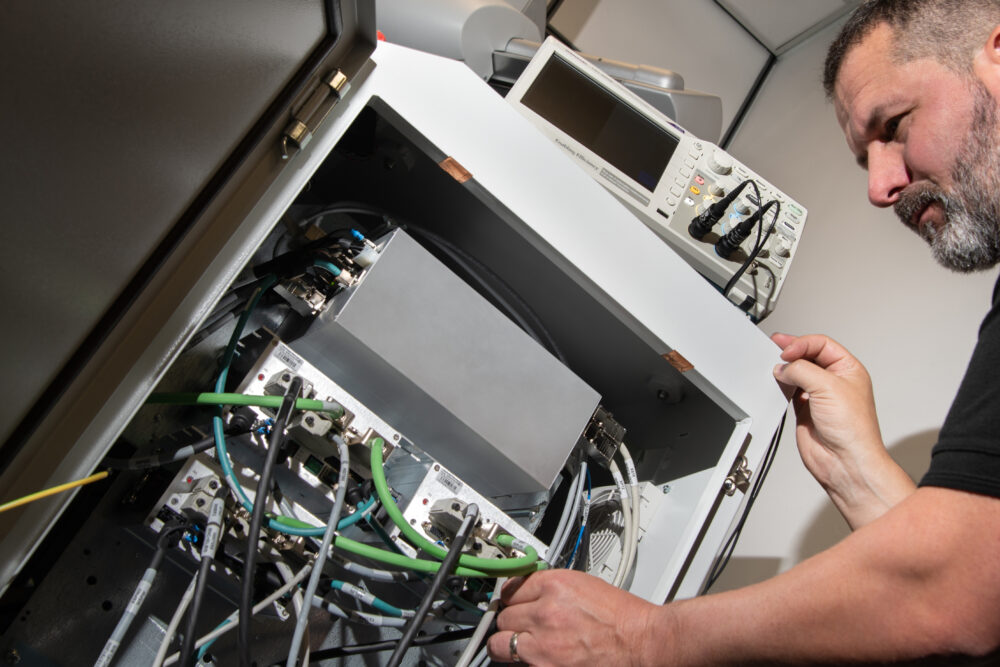 Inside a CMM during a proactive service