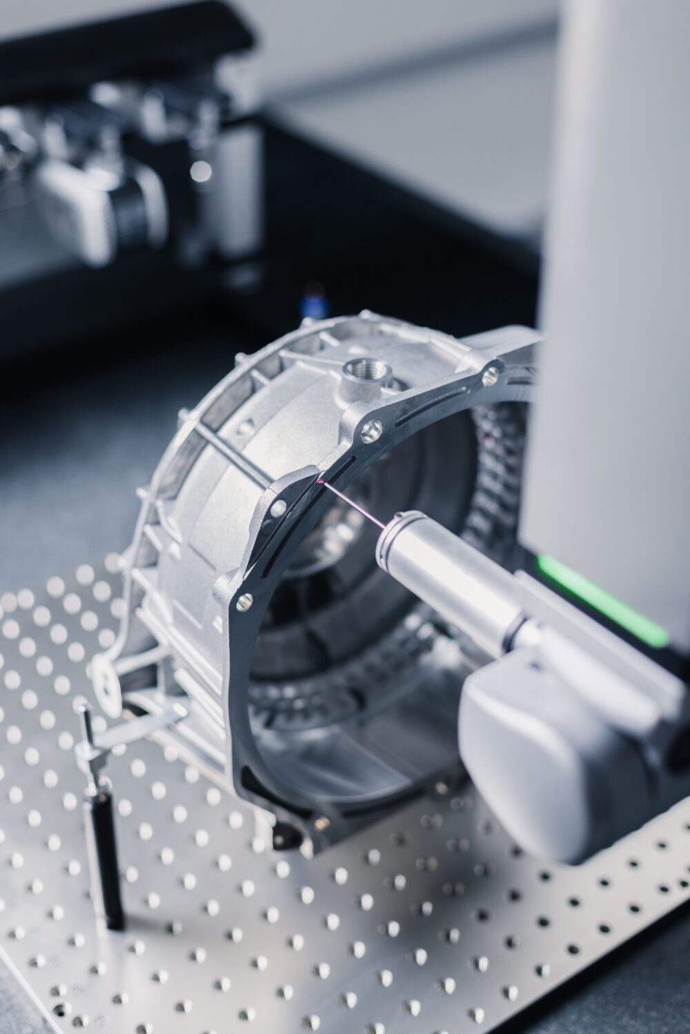 Close up of MAESTRO sensor scanning a part
